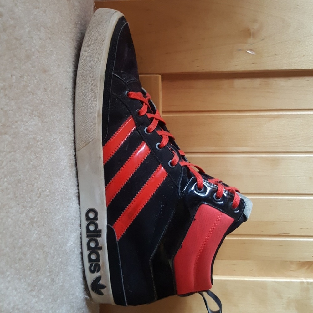 Adidas red/black mid shoes